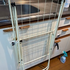 折りたたみ物干しの画像