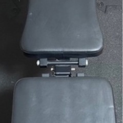 
可変式ダンベル と トレーニングベンチセットの画像