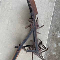 レトロ？　現役？　
水田用　手押し中耕除草機の画像