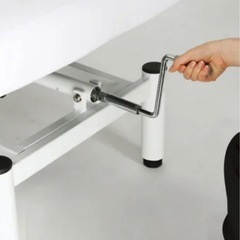 手動昇降エステベッドの画像