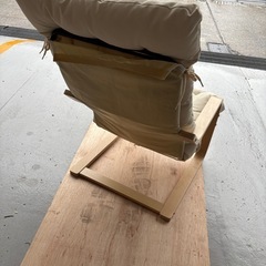 【地域限定でお持ちします】IKEA ポエング　美品1人用ソファ 
の画像