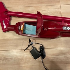 マキタ コードレス掃除機 CL105DW コードレスクリーナー 紙パックタイプ レッドMakitaの画像