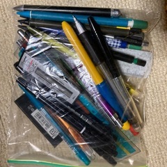 筆記用具色々の画像