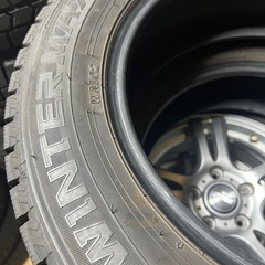 185/65r15スタッドレスタイヤダンロップwinter43週22年製4本セット(タイヤのみ)の画像