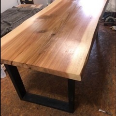 新品 激安 無垢 一枚板ダイニングテーブル  完成品 近場無料お届け可の画像