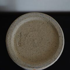 志野釉の竹形陶器花瓶の画像