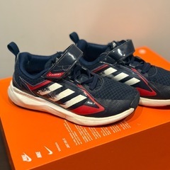 アディダス　スニーカー　ベルクロの画像