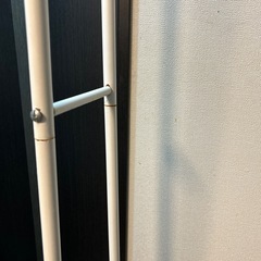 白 スチールラック（衣類・収納用）の画像