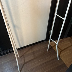 白 スチールラック（衣類・収納用）の画像