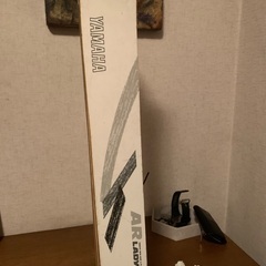 【無料】スキー板、スティックの画像