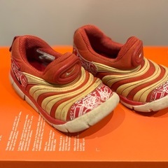 NIKE ナイキ　ダイナモフリー　  他にもスニーカー多数出品中の画像