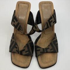 FENDI フェンディ ズッカ柄 サンダル ブロックヒール 約9cm EU37（約23.5cm）社外ヒール修理ありの画像