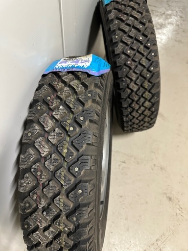 スパイクタイヤ　2本　軽自動車