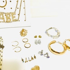 アクセサリー　ピアス　イヤリング　ネックレス　ブレスレット　リング　指輪　セットの画像