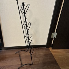 スリッパラック 黒 スチール製の画像