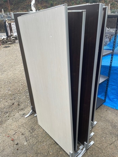 3枚連結式木目オフィスパーテーション　神奈川県　引き取り限定！ 3枚連結式木目オフィスパーテーション神奈川県引き取り限定！