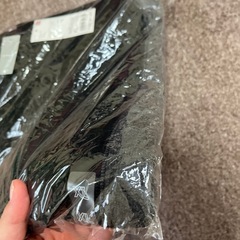 1990円の品④ユニクロ　ズボンの画像