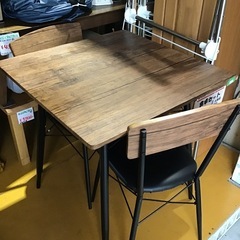 2人掛け食卓セット　ダイニングテーブル　椅子2脚　中古品　※天板傷み有りの画像