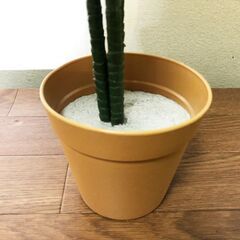 フェイクグリーン鉢付き モンステラ 人工樹木 高さ90cm 造花グリーン インテリア装飾 人工観葉植物 展示品・アウトレットの画像