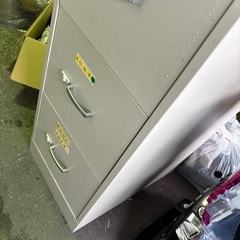 キャビネット ロッカー 4段の画像