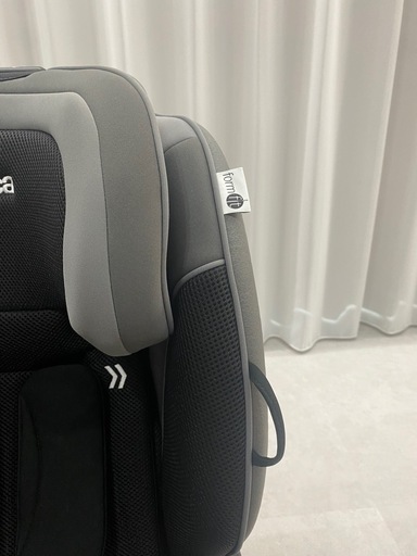 アップリカ フォームフィットformfit　チャイルドシート