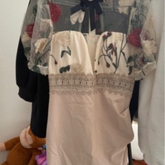 ドレス類の画像