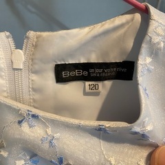 【Bebe】120サイズ　小学校の入学式にセットでどうですか？の画像