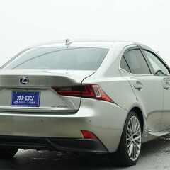 そうだ。レクサスにのろう。レクサス ＩＳ３００ｈ 　バージョンＬの画像