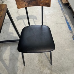 【ニトリ　ダイニングテーブル】クリーニング済【管理番号12412】金の画像