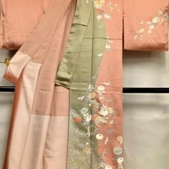 未使用　訪問着　正絹　袷　紅梅色に銀色系の画像