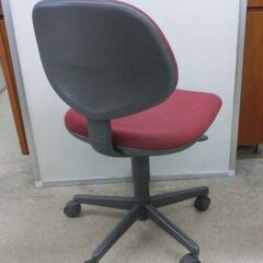 OAチェア コクヨ 赤 キャスター付き 昇降付き 肘無し KOKUYO デスクチェア ワークチェア オフィスチェア 椅子 札幌 西野店の画像