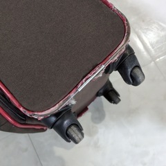 古いキャリーケース、無料です。の画像