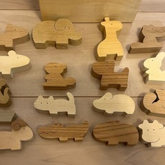 木製　動物　積み木
の画像