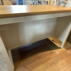 アイランドキッチンテーブル　収納と作業スペース増やせますの画像