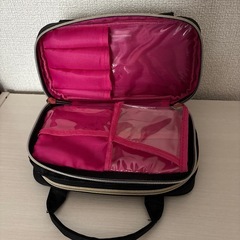 メイクポーチの画像