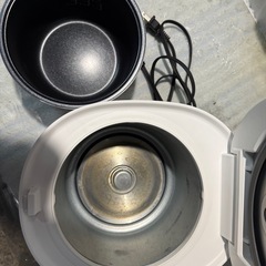 YAMADASELECT(ヤマダセレクト) YRCM05H1 ヤマダオリジナル3合炊きマイコンジャー炊飯器 0.54L アーバンホワイトの画像