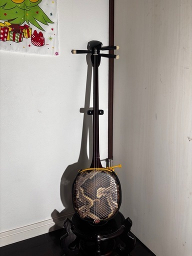 黒木の縞黒材三線 (上原 良太) うるまの弦楽器、ギターの中古あげます