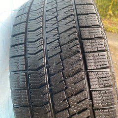 スタッドレスタイヤ　　ブリザックVRX2の画像