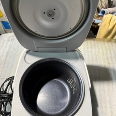 YAMAZEN(山善) YJB-300-S(シルバー) マイコン炊飯器 3合 の画像