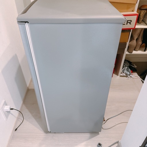 冷蔵庫 製氷機能付き 75L AQUA ノンフロン直冷式AQR-8G直冷式