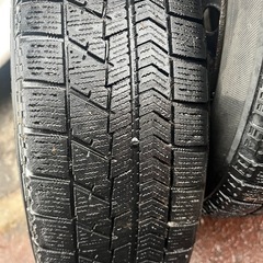 スタッドレス溝少ない155/65/14ダイハツカバー付きの画像