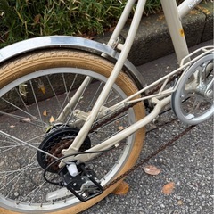 20インチ  ギア付き自転車 ミニベロ かごつき自転車の画像