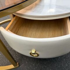 （739）￥8800　ガラステーブル　円卓の画像