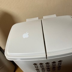 仕切り入りゴミ箱の画像