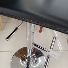 ★リユースのサカイ日立店★HJ8767  カウンターチェア ブラック H90～115×D43×W40 クリーニング済み の画像