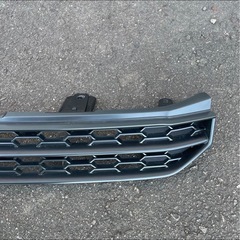 TOYOTA トヨタ フロントグリル 黒の画像