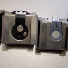 olympus om1 と om2 のアクセサリーシュー ４個の画像