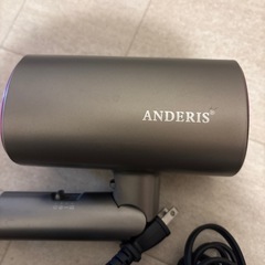 ドライヤー・くし形ヘアアイロンの画像