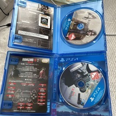 PS4本体とバイオハザード4本セットで！の画像