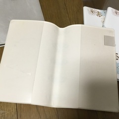 ポール&ジョー　手帳カバー　ブックカバーにもの画像
